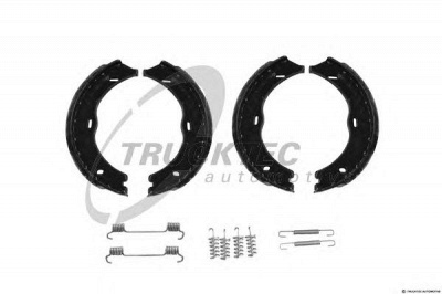 TRUCKTEC AUTOMOTIVE 0235243 -  Комплект тормозных колодок, стояночная тормозная система